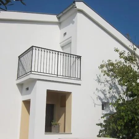 Apartment Ogreca