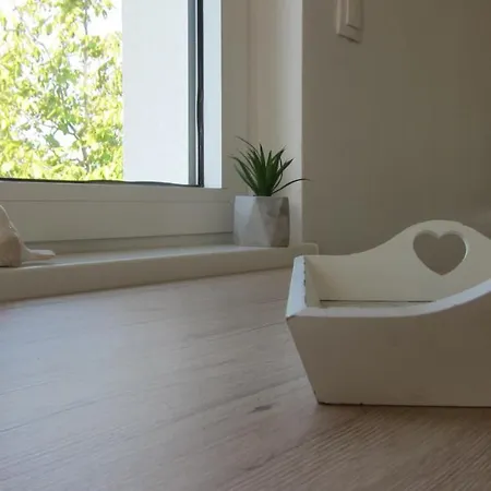 Apartment Ogreca *