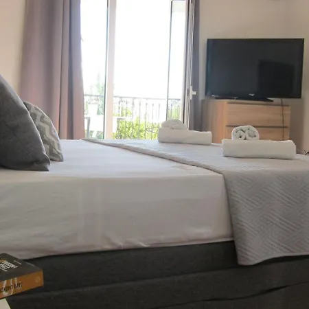 Ogreca Apartment